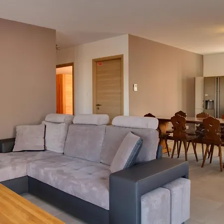 Chez Cathy Apartman *